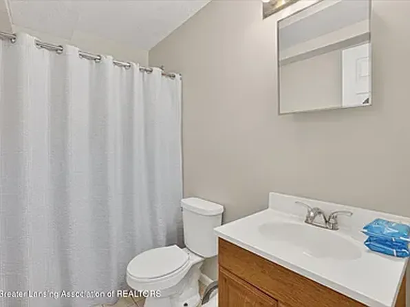 429 Liberty St, Lansing, MI 48906