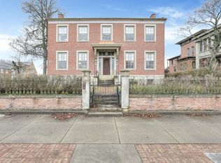 225 S Court St, Circleville, OH 43113