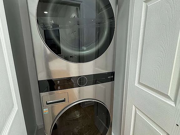 5th image of 24-28 35th St #4M