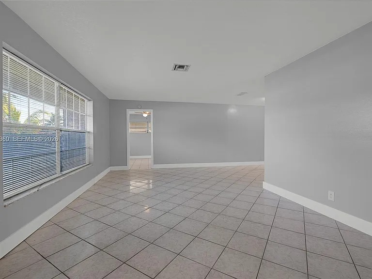 2641 NW 44th Ave — Photo 4