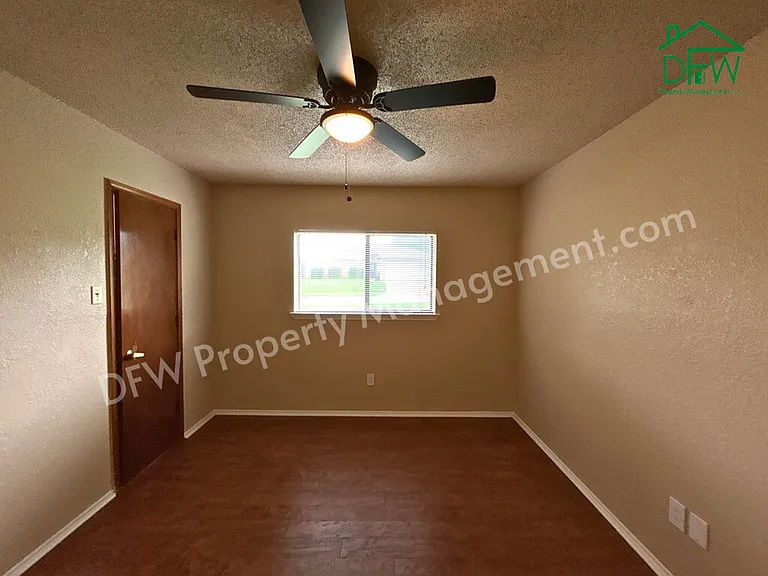 2412 Amber Hill Ln — Photo 65