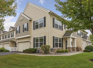 859 Braunworth Ct, Chaska, MN 55318