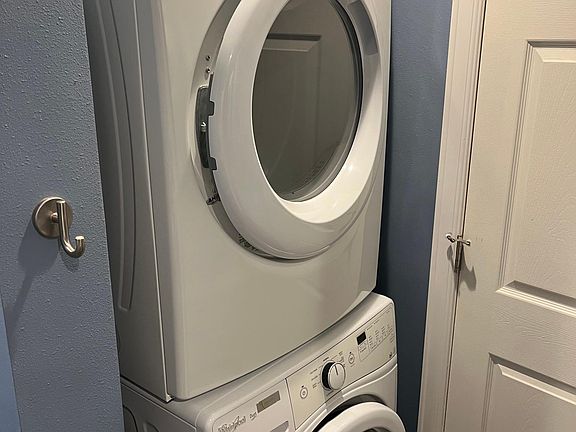 Washer & Dryer in-unit