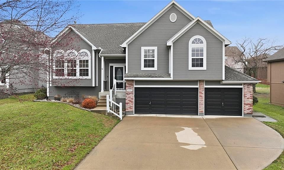 1st image of 2328 SW River Spring Rd