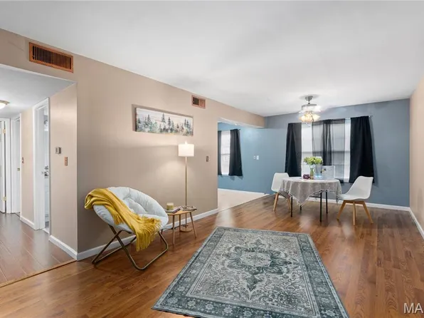 1673 Mayenne Ct APT D, Saint Louis, MO 63125