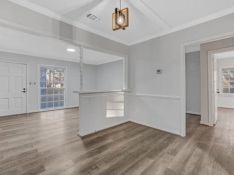 828 Burma Rd — Photo 8
