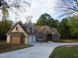 16783 S Lakeview Dr, Troup, TX 75789