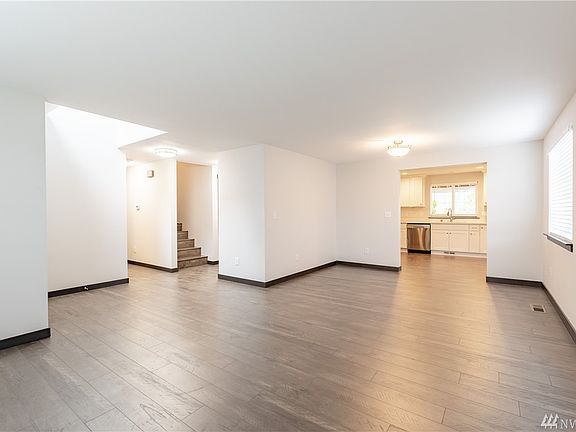 4th image of 8808 Milbanke Dr SE