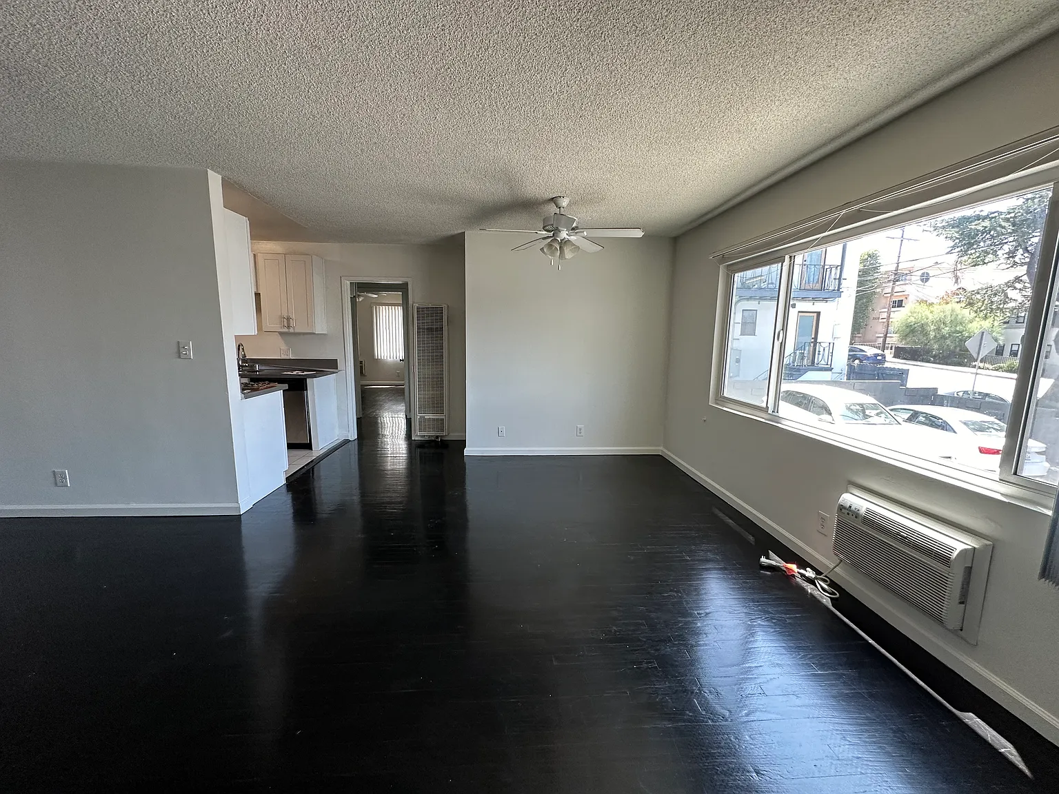 2 bed, 800 sqft, $2,695 — Photo 4