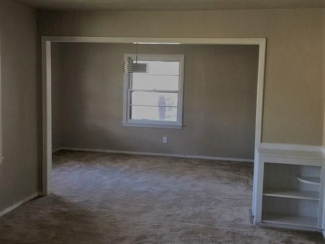 2nd image of 904 Churchill Rd