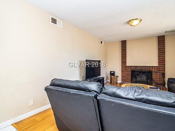 3rd image of 6990 Berkshire Pl