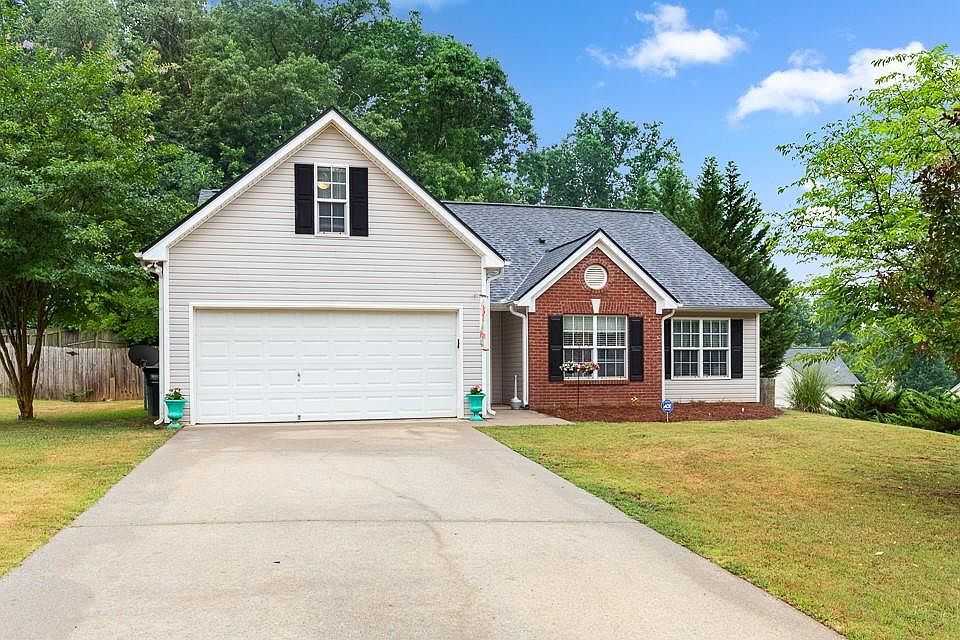 1st image of 118 Creekdale Dr