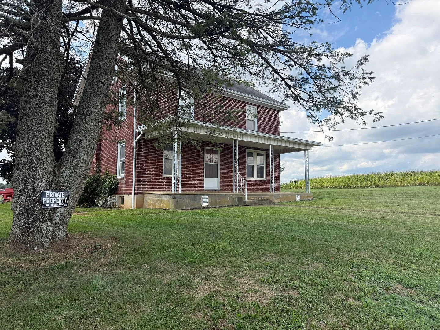 7144 Susquehanna Trail York PA 17043 **Single Family Farmhouse **4 bedroom / 1.5 bath** Dallastow... — Photo 3