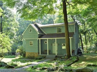 41 Chardavoyne Rd, Warwick, NY 10990