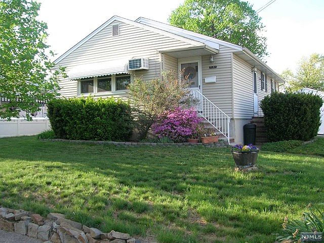 1st image of 7-31 Cedar St #1X