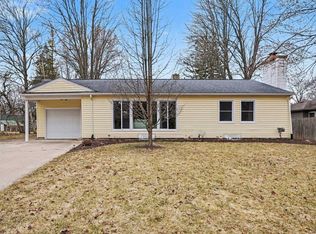 4113 Castle Dr, Midland, MI 48640