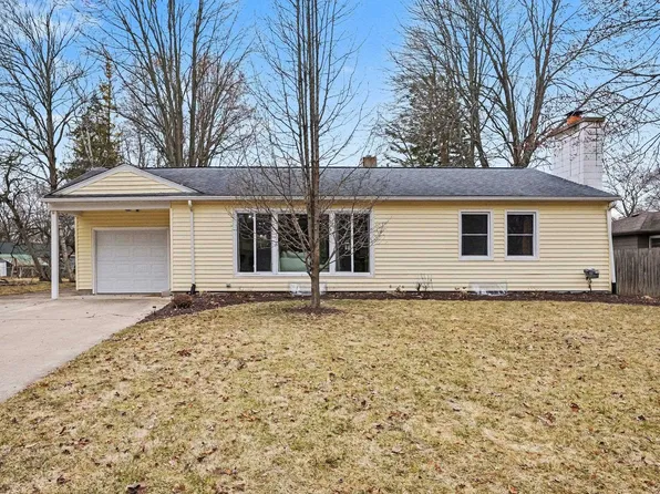 4113 Castle Dr, Midland, MI 48640