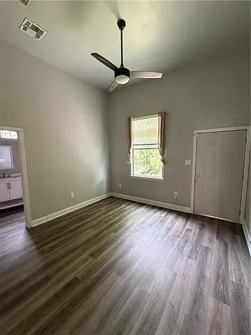 3218 Jackson Ave — Photo 10