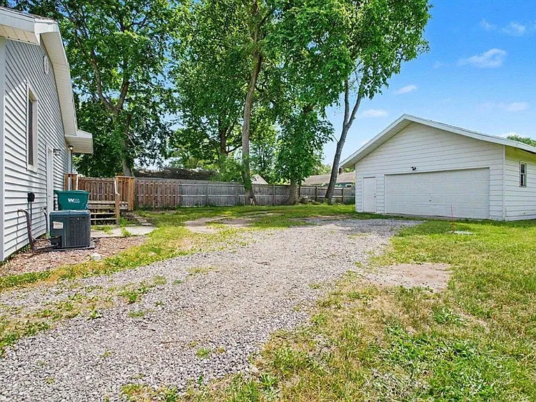 19932 Auten Rd — Photo 20