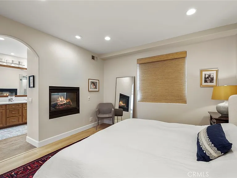412 Acacia Ave #1/2 — Photo 17