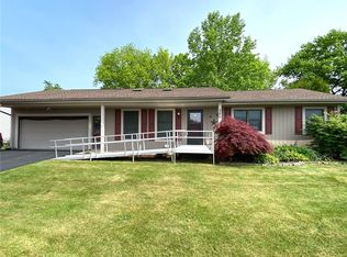 306 Luddington Ln, Rochester, NY 14612
