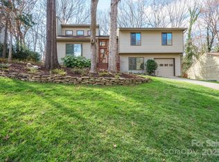 201 Oak Creek Dr, Charlotte, NC 28270