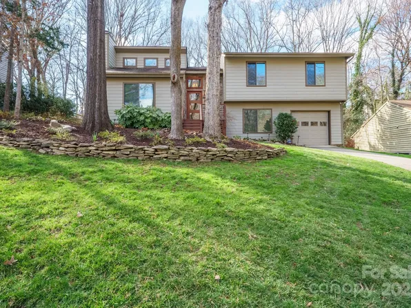 201 Oak Creek Dr, Charlotte, NC 28270