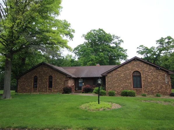 11104 N Quail Ln, Peoria, IL 61615