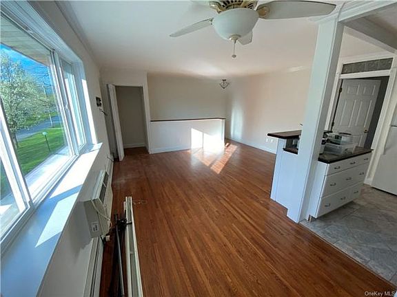3rd image of 36 Manor Dr #36