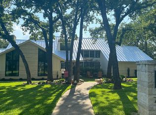 7016 Woodridge Dr, Flower Mound, TX 75022
