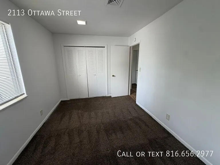 2113 Ottawa St — Photo 33