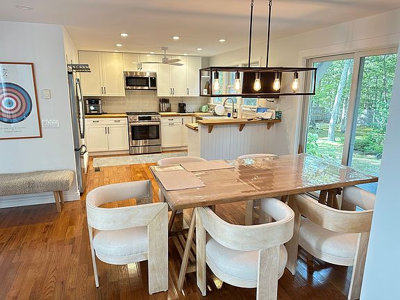 3rd image of 132 Peconic Hills Dr