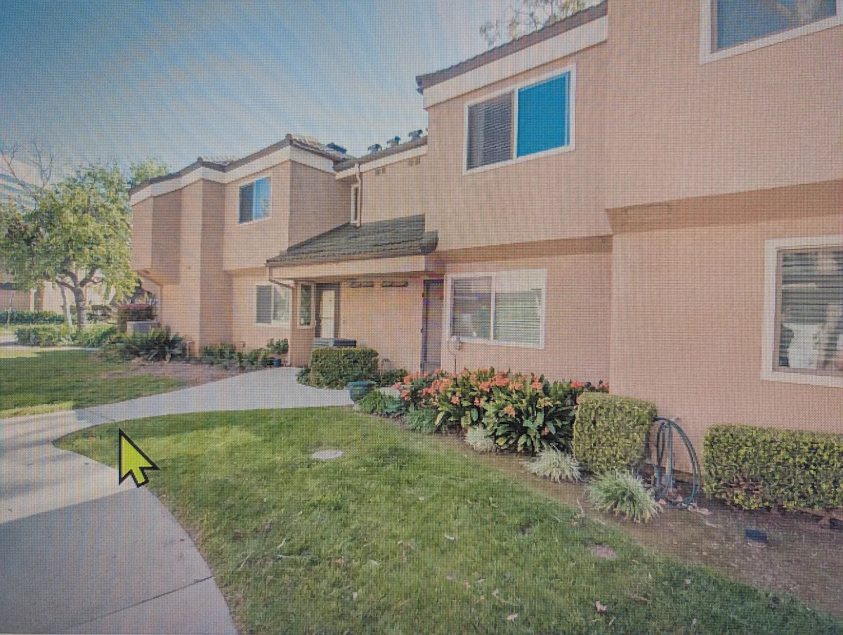 Building Photo - 16291 Lakefront Cir #46