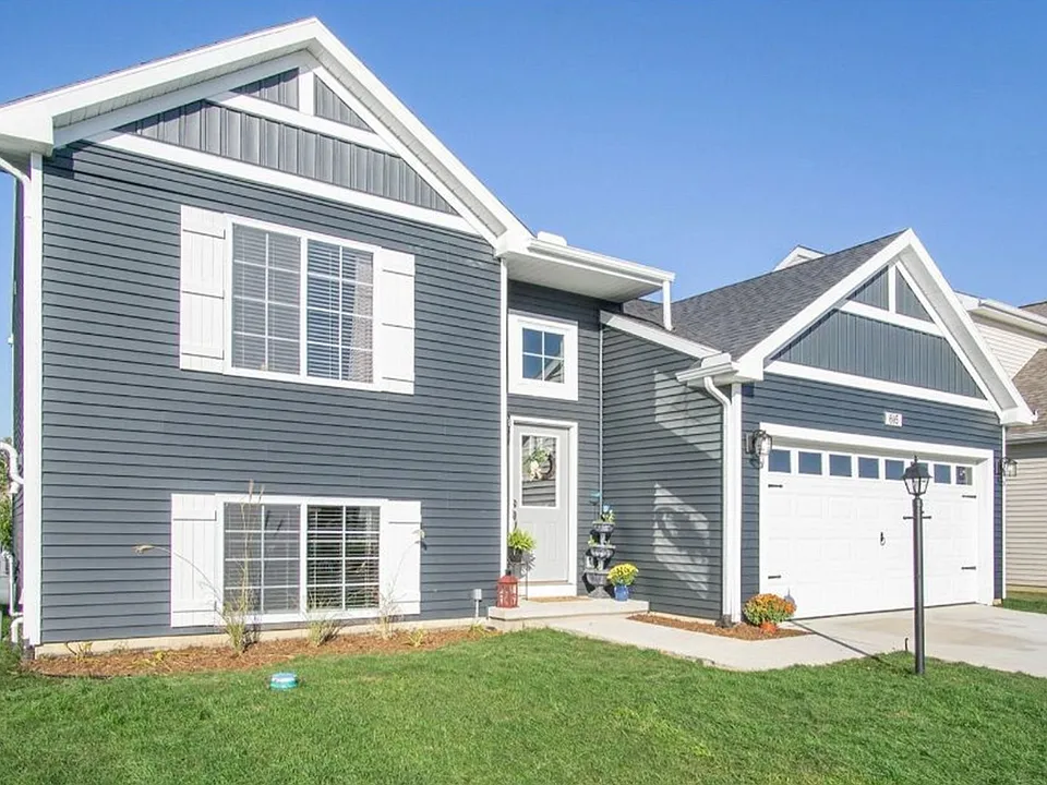 3408 Chapel Hill Dr W
