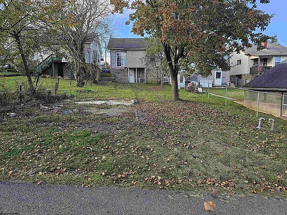 5th image of 918 Gaston Ave