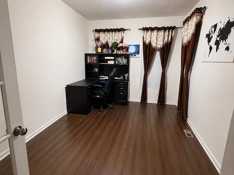 6978 Stoney Ridge Dr — Photo 4