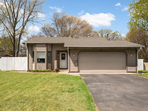 11644 Oak Park Dr NE, Blaine, MN 55434