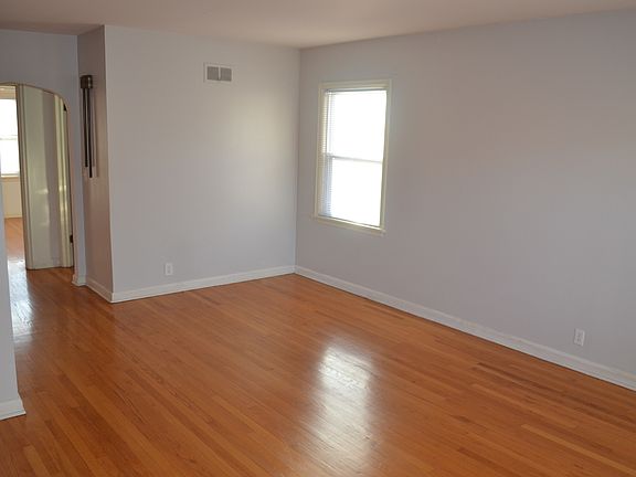 2nd image of 3705 Jones St APT 3
