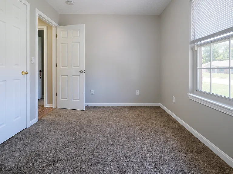 3802 Brownstone Dr — Photo 32
