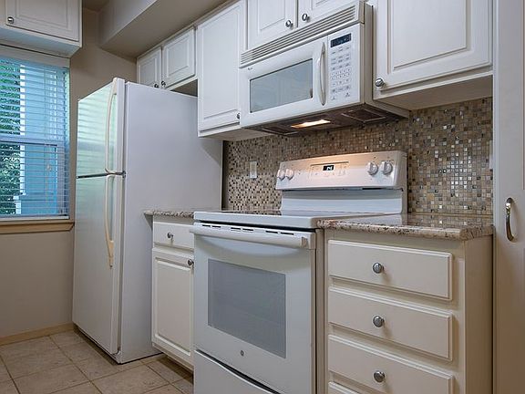 5th image of 5551 Lakemont Blvd SE APT 1101