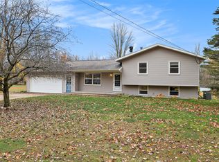 3350 Eighteen Mile Rd NE, Cedar Springs, MI 49319
