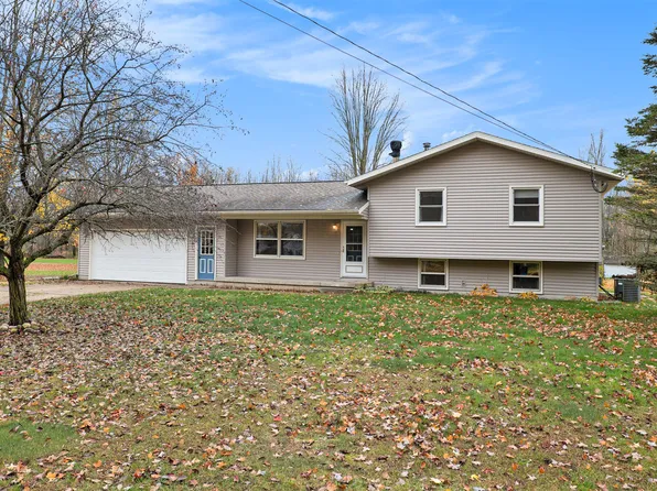 3350 Eighteen Mile Rd NE, Cedar Springs, MI 49319