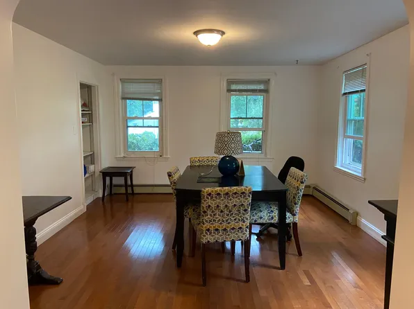 12 Wellesley Ave #1, Wellesley, MA 02482