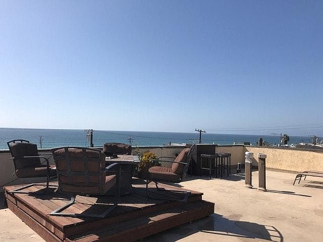 Roof top deck