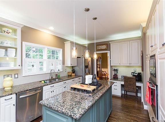 2nd image of 6923 Olde Sycamore Dr