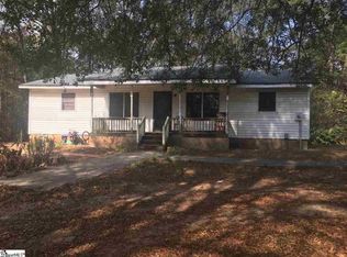 89 Kinard Dr, Clinton, SC 29325