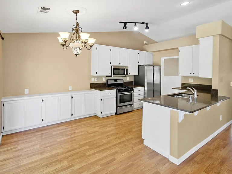 5135 Tehachapi Way — Photo 6