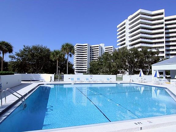 5th image of 5940 Pelican Bay Plz S APT 203