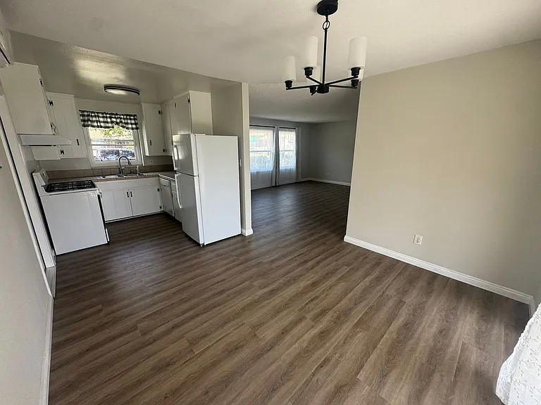 1071 Osage Dr — Photo 5