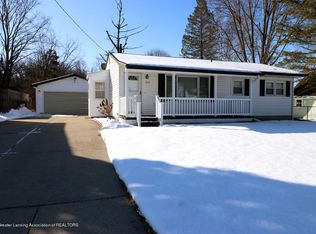 619 Donson Dr, Lansing, MI 48911